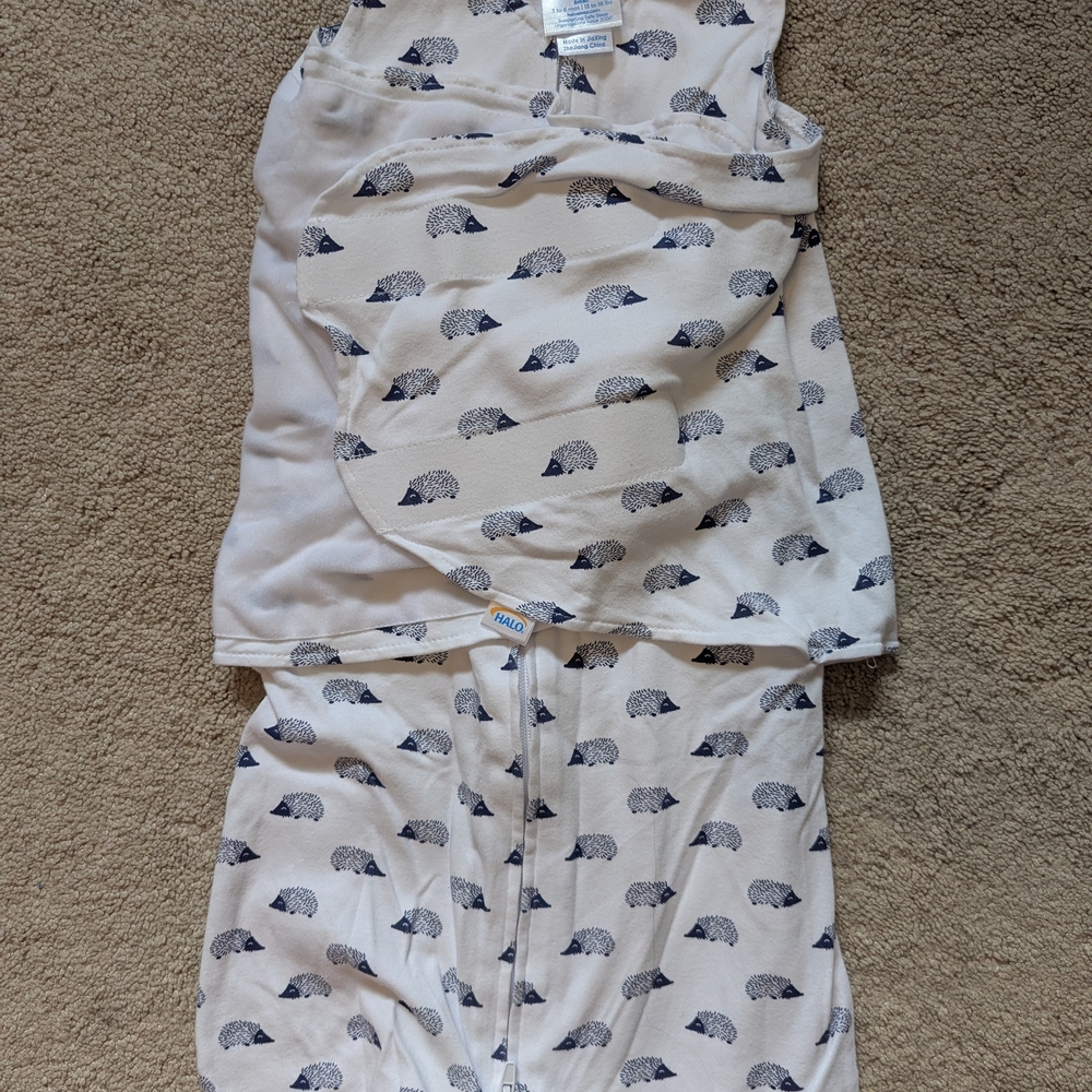 Halo Sleepsack Baby Swaddle with Hedgehog Print - Cream & Navy